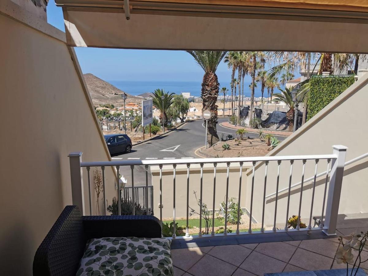 Relax And Enjoy In Tenerife Sud! Villa Chayofa Eksteriør billede