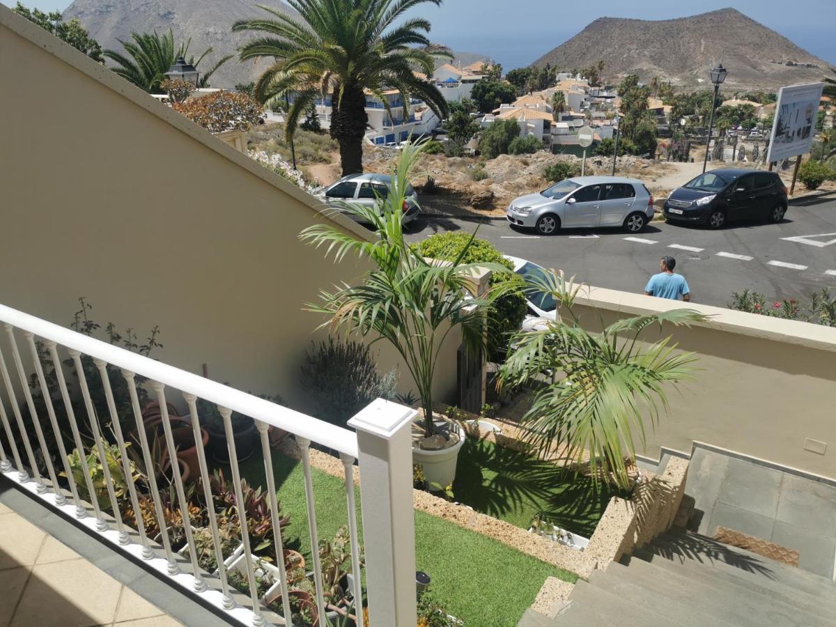 Relax And Enjoy In Tenerife Sud! Villa Chayofa Eksteriør billede